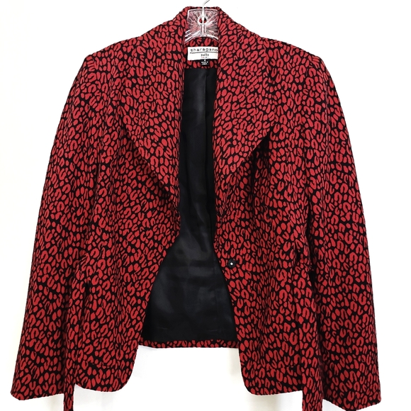 Sheragano Suits Red/Black Geometric Print Collared Tie Front Longsleeve … - Picture 10 of 16